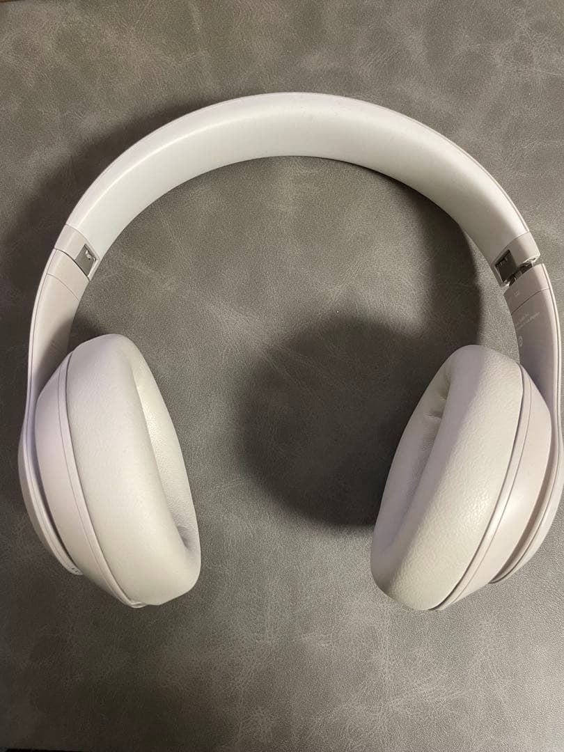 Beats Studio Pro ワイヤレスヘッドホン サンドストーン