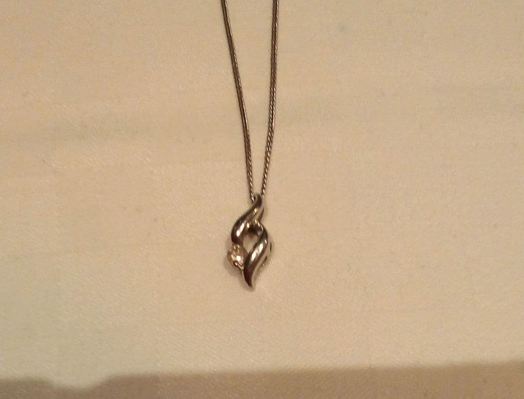 プラチナ ペンダントネックレス ダイヤモンド