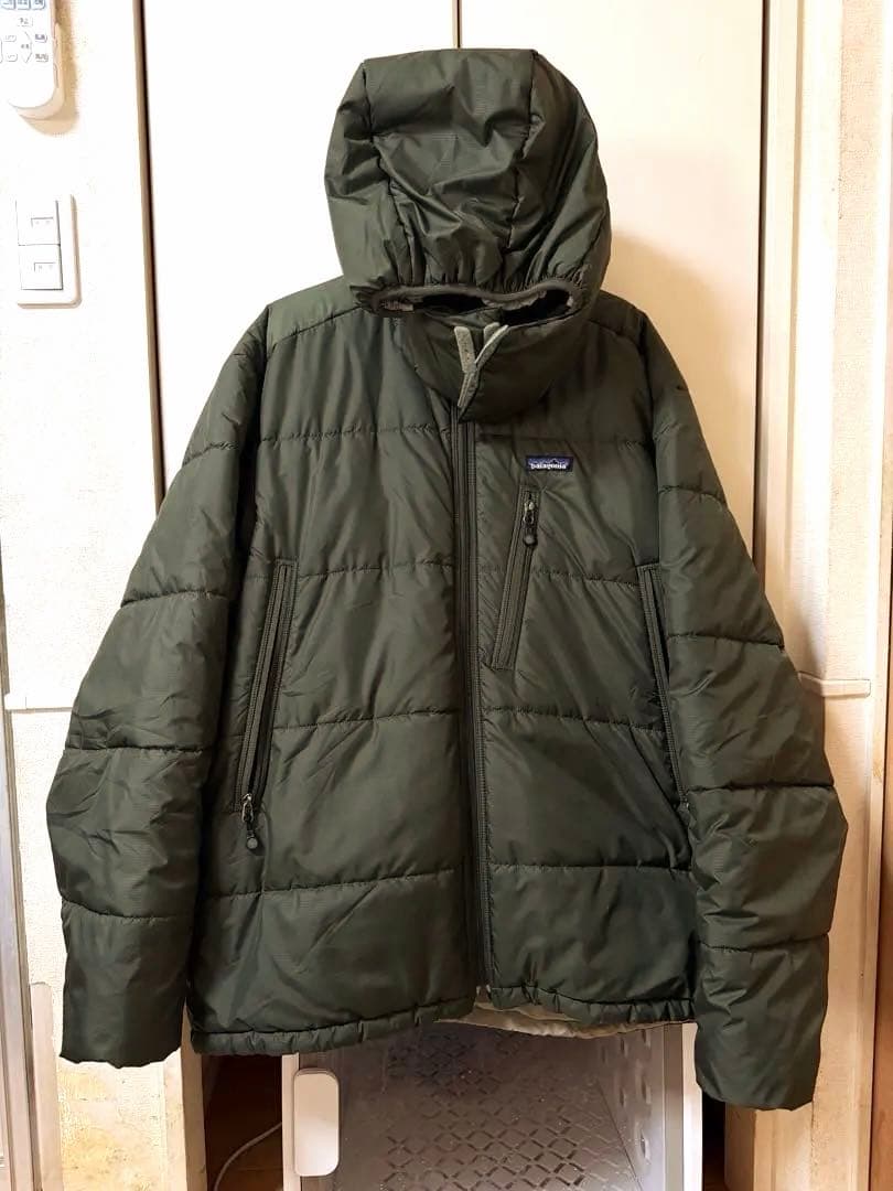 patagonia パタゴニア　パフジャケット　カーキ　MARS サイズXL