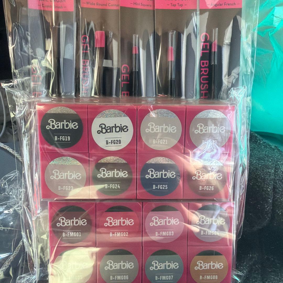 超希少第三弾　Barbie ジェルネイルセット