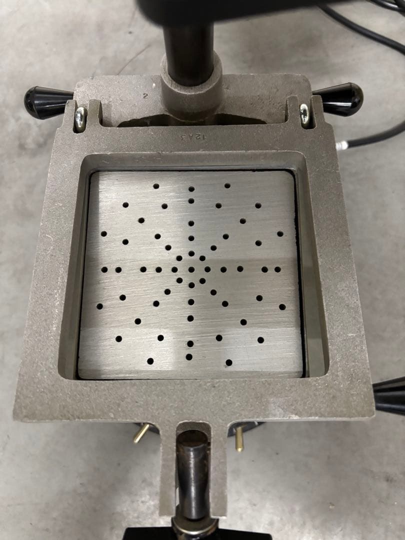 歯科技工バキュームフォーマー