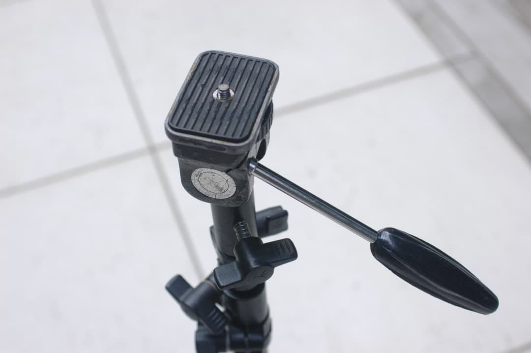 マンフロット　ライトスタンド051JBAC（エアクッション）2本セット