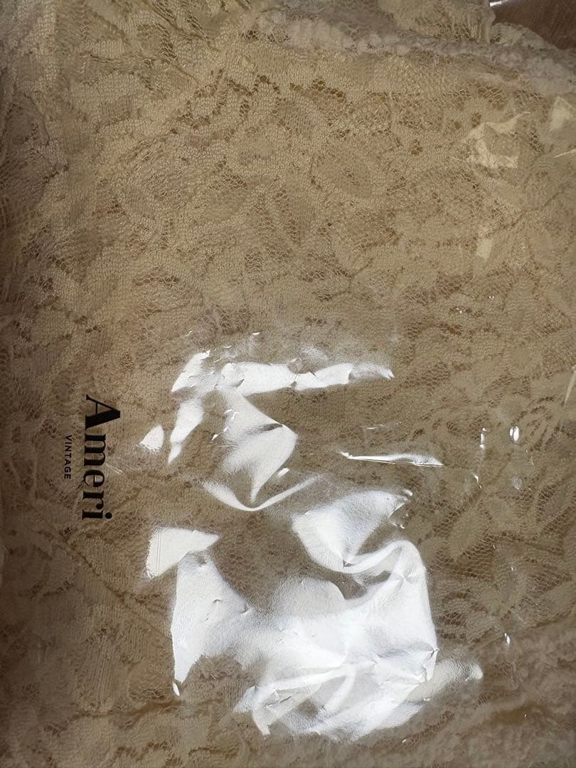 ameri vintageクリーム色 レース 【今日明日のみ値下げ❗️】