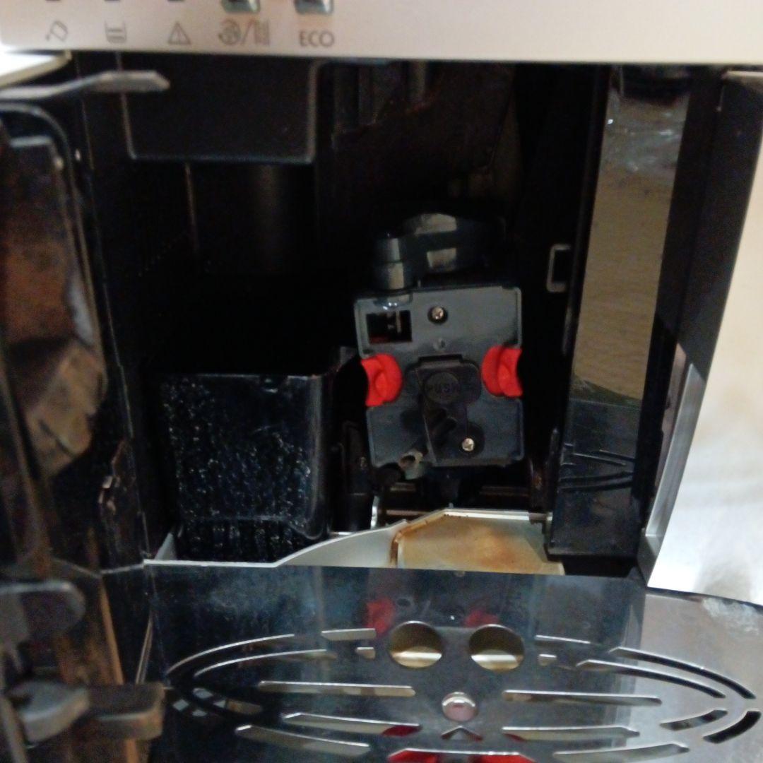 70.デロンギ　マグニフィカ　全自動エスプレッソマシン