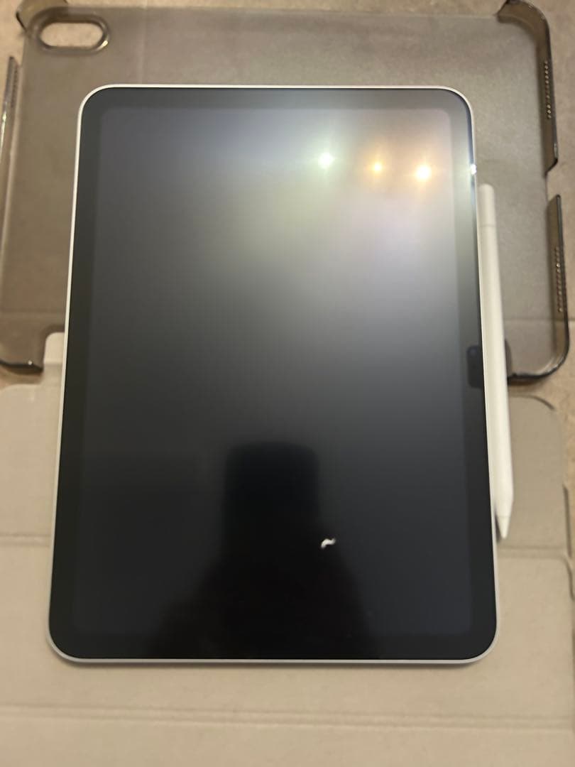 Apple iPad第10世代本体 + Apple Pencil +カバー付き