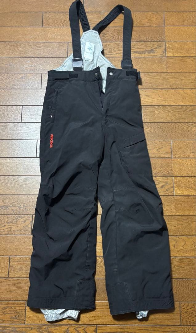 DESCENTE スキーウェア 上下セット 150cm 防水 値下げ対応可