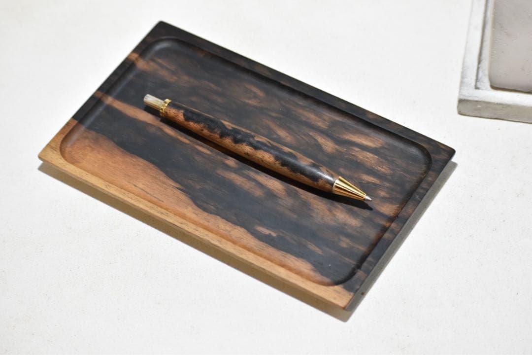 No.338黒柿孔雀杢のトレー