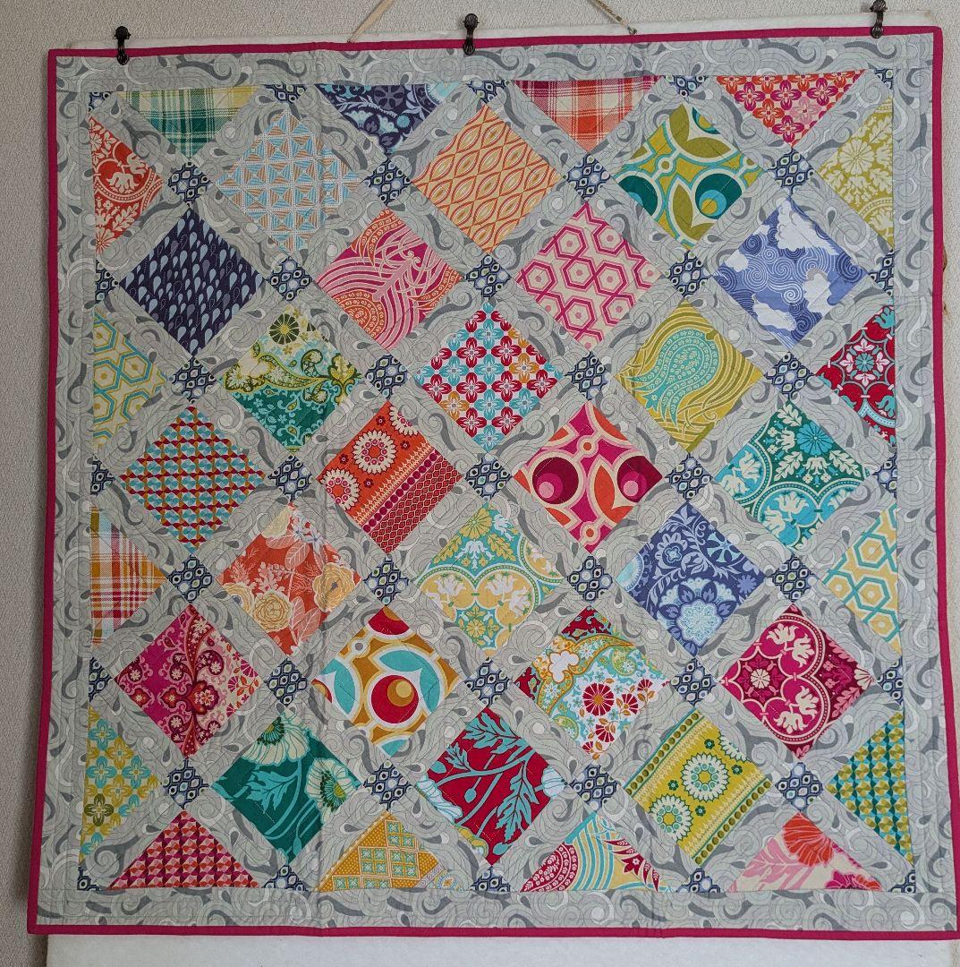 完全オリジナル！ ミシンキルトタペストリー Cotten&Steelスクエア