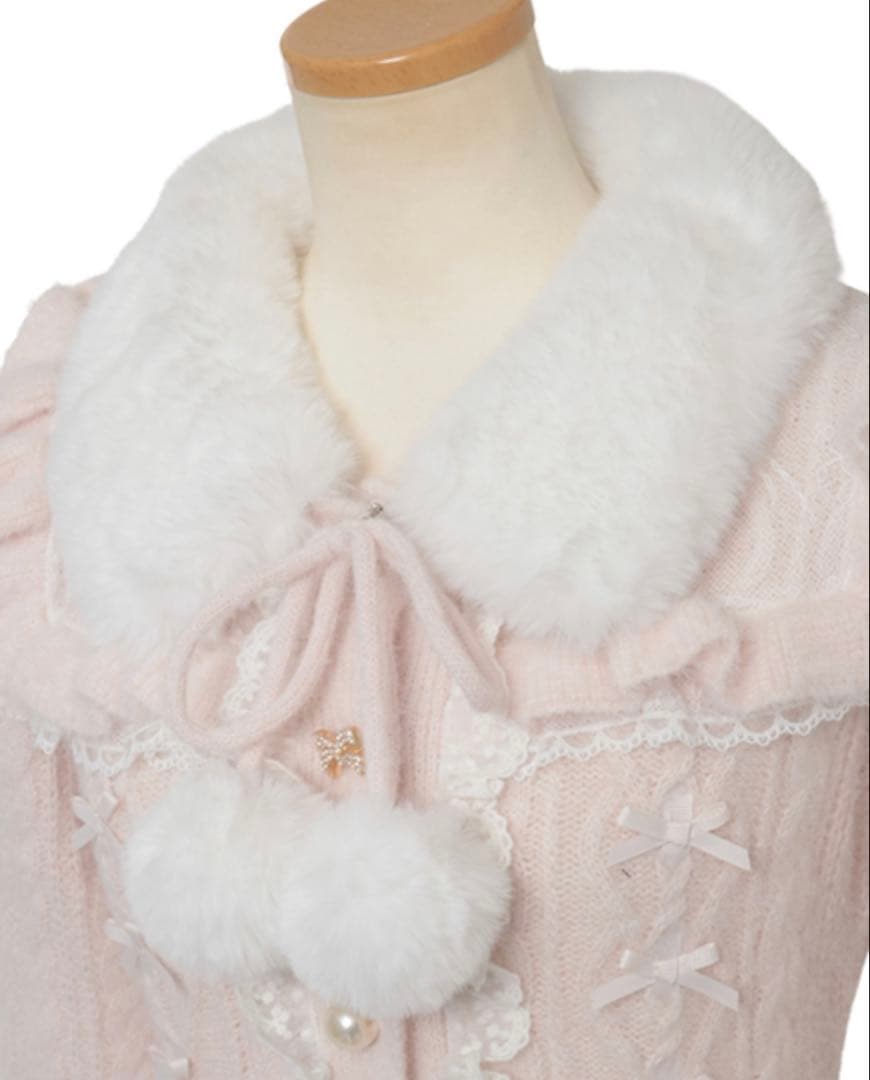 リズリサ ファーカラーぺプラムカーディガンピン