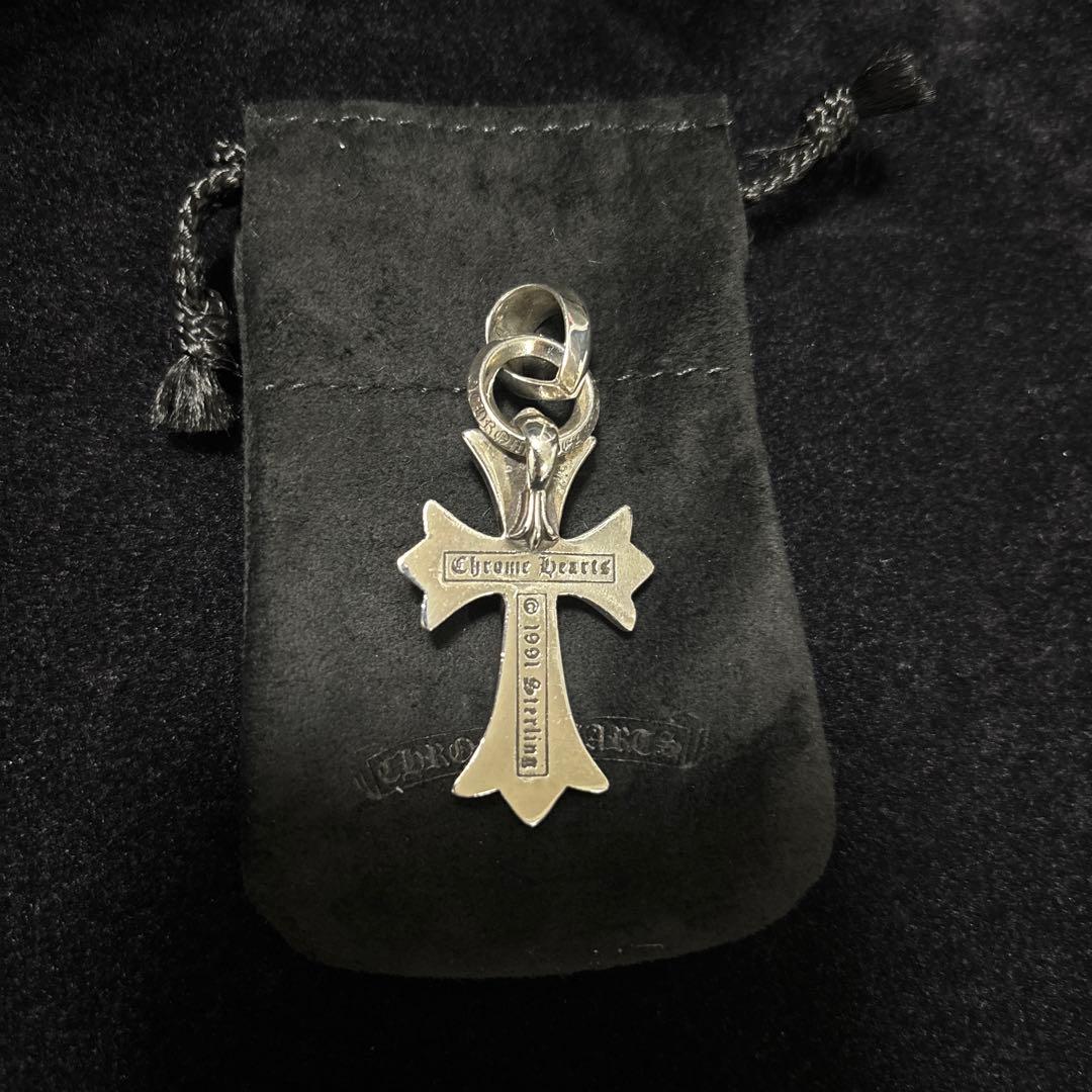 【カズ】CHROME HEARTS スモールCHクロス Wベイル
