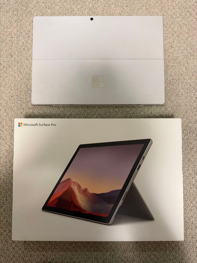 Microsoft Surface Pro 7 12.3インチ 本体と付属品