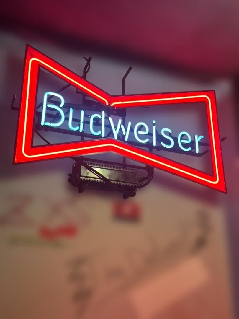 Budweiser ネオンサイン 壁掛け用