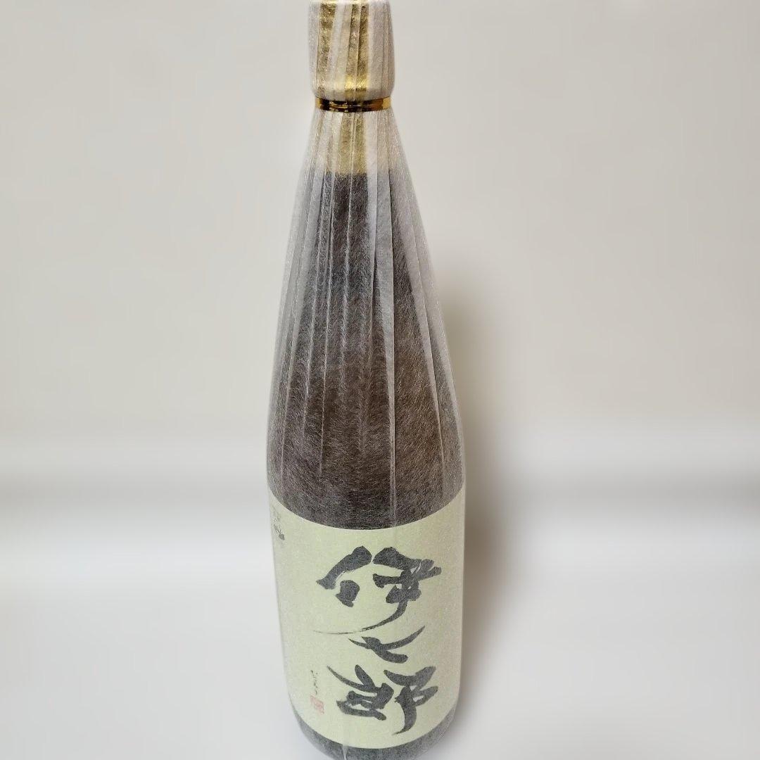 伊七郎　本格芋焼酎　一升瓶　志村けん愛飲　いひちろう　1800ml　鹿児島