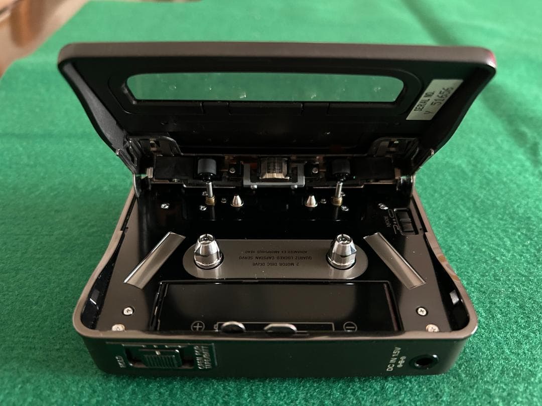 【ジャンク】SONY DD QUARTZ WALKMAN WM-DD9