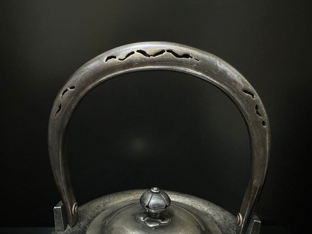 銀瓶　在銘　政晴 純銀　急須　666g 骨董　古美術