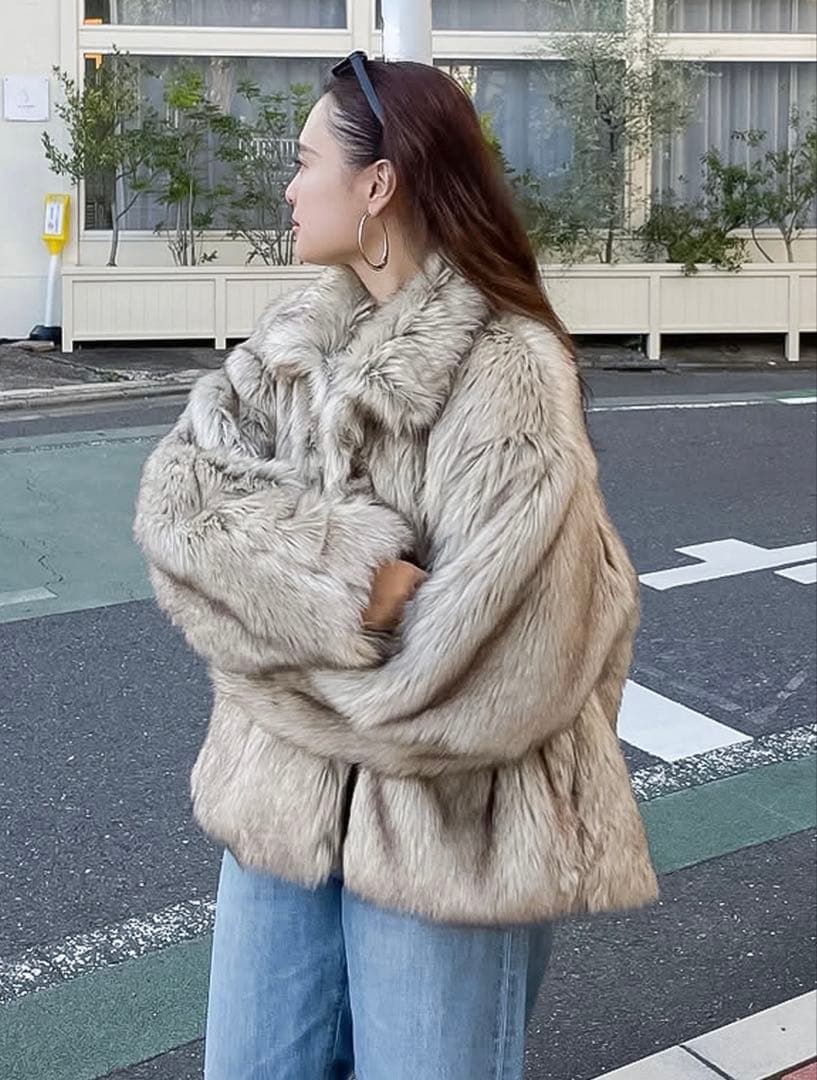 ungrid ボリュームデザインファーコート ベージュ