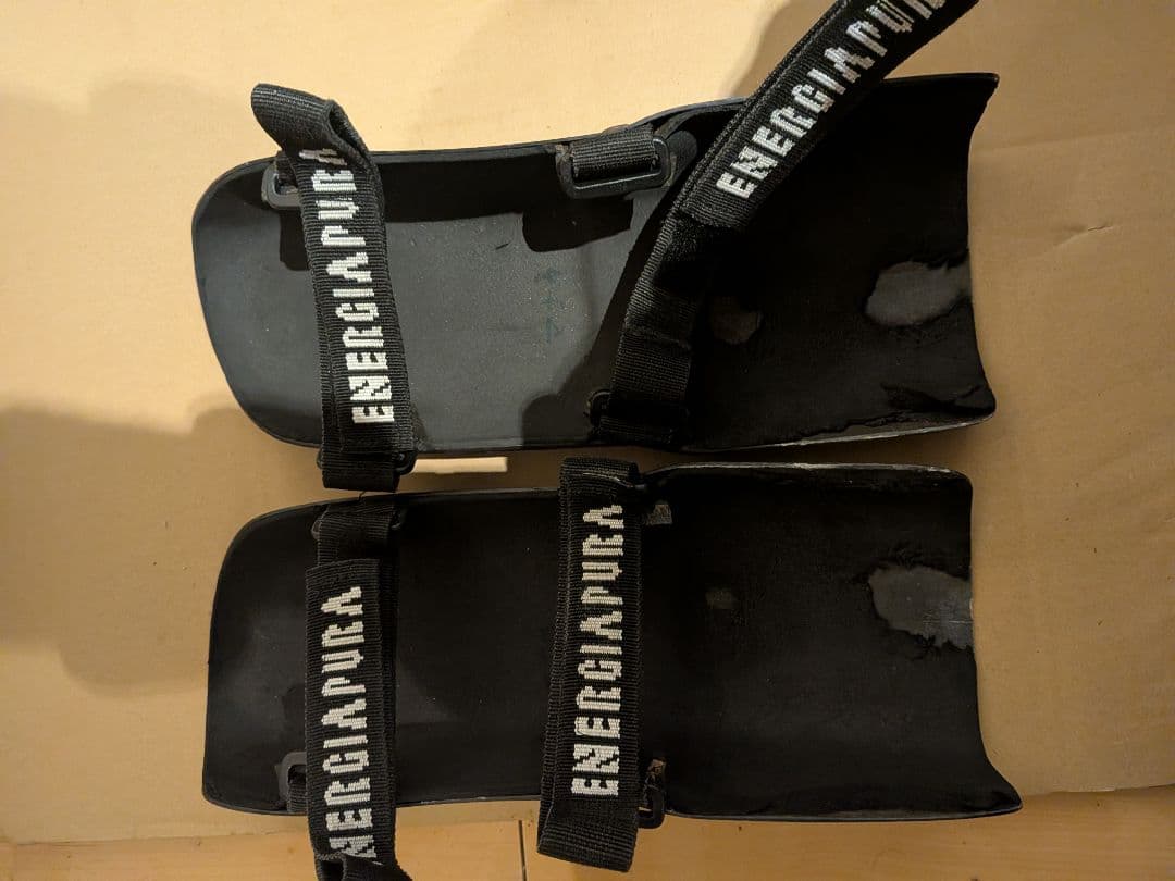 ENERGIAPURA エナジーアプーラ レガース シンガード カーボン