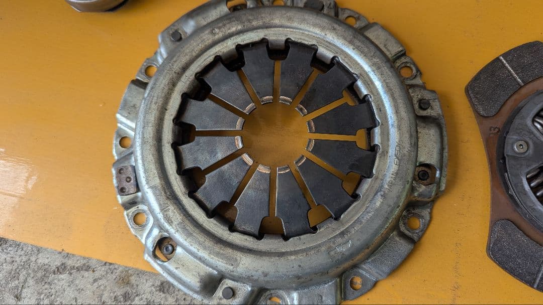 Sメタルクラッチ　軽量フラホ　カバー アルトワークス、ラパン、ワゴンRなど