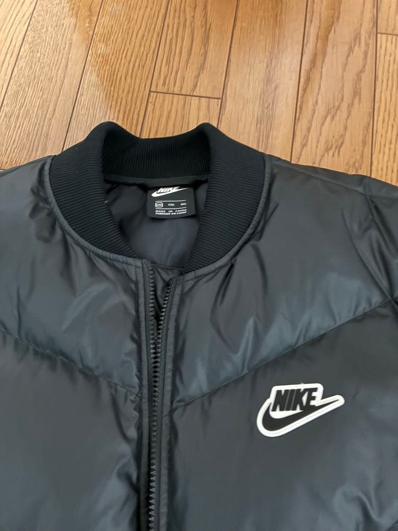 m*o様 Nike ブラック ボンバーダウンジャケット