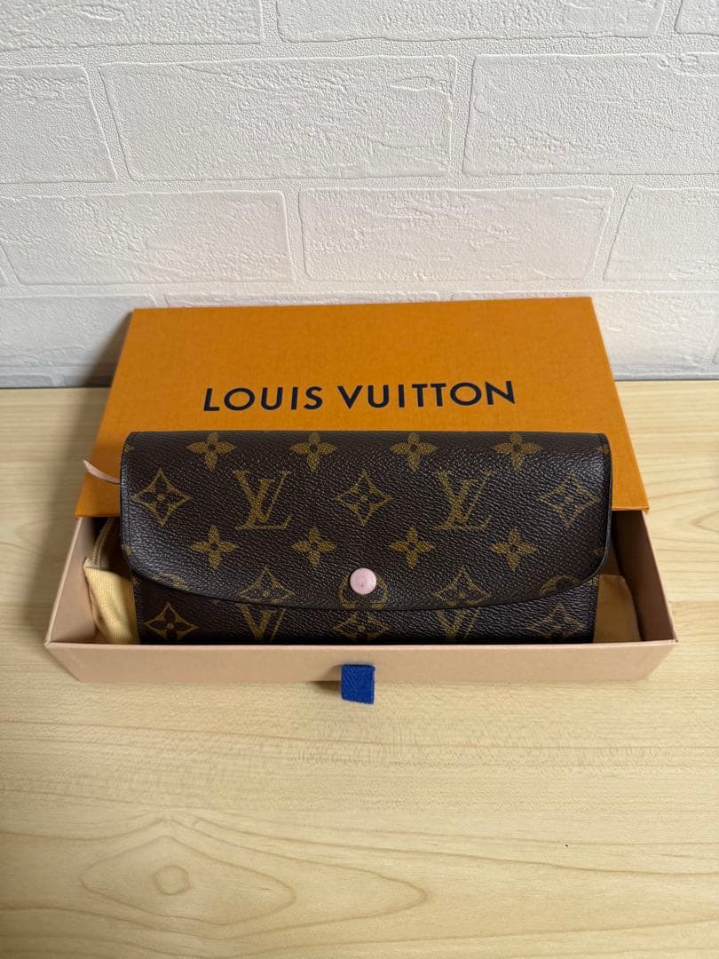 ルイヴィトン ポルトフォイユ エミリー モノグラム×ピンク