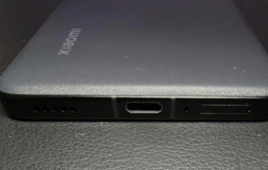 Xiaomi 14T Pro ブラック ケース付き