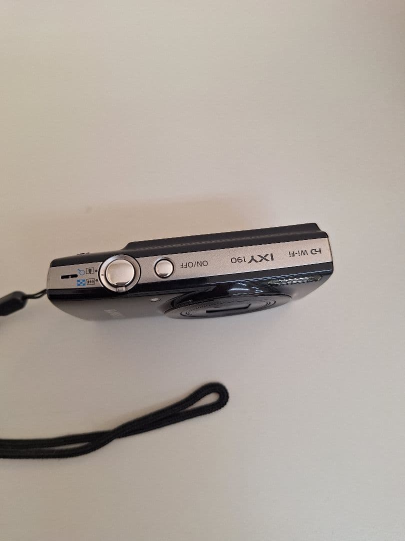 デジタルカメラ Canon IXY190