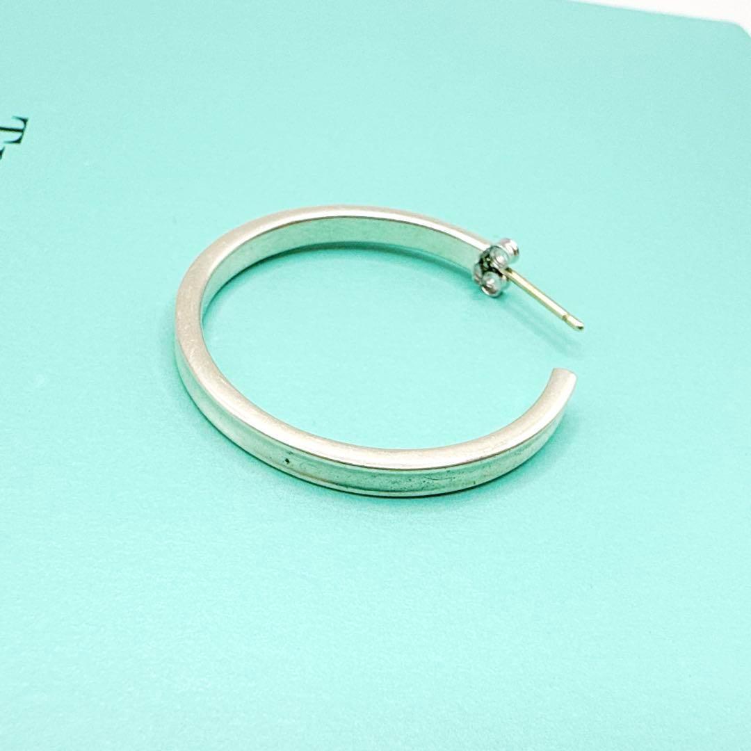2598-2 美品✨Tiffany ナローフープピアス　片耳