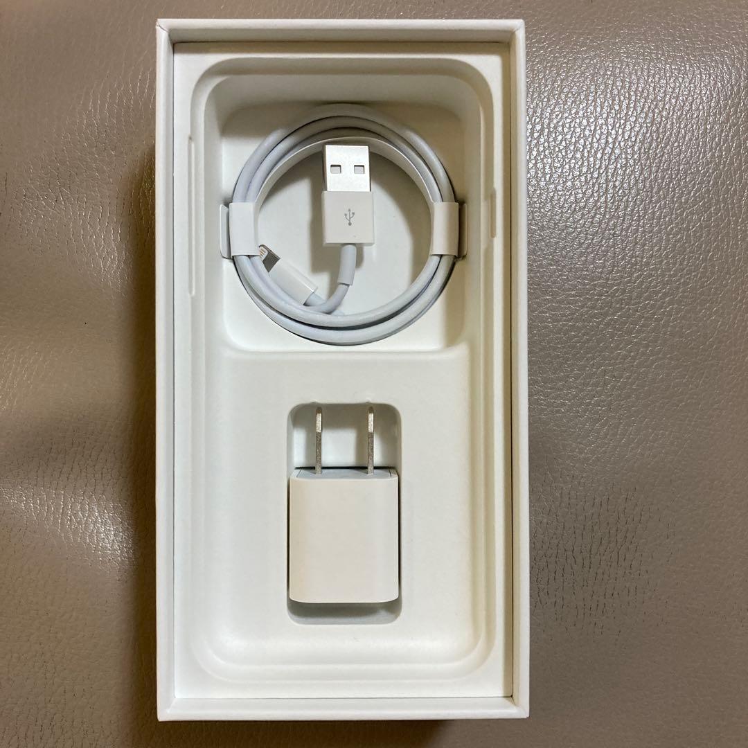 iPhone se第2世代（64GB・ブラック） SIMフリーバッテリー79%