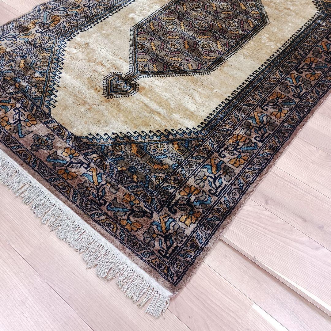 Y3075 パキスタン絨毯 ウール 手織り 181×122㎝ トライバルラグ