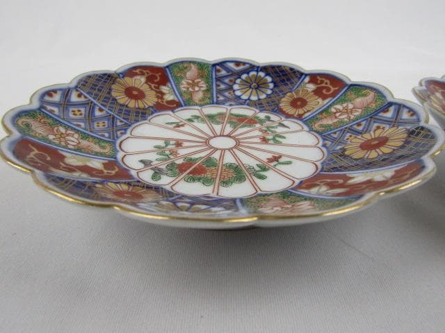大聖寺伊万里 輪花 金彩菊花図 小皿 2枚 16ｃｍ 竒玉宝鼎之珍 0725 ③
