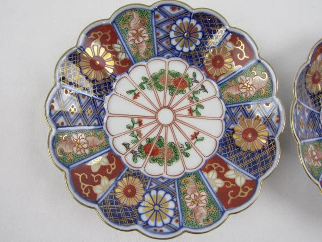 大聖寺伊万里 輪花 金彩菊花図 小皿 2枚 16ｃｍ 竒玉宝鼎之珍 0725 ③