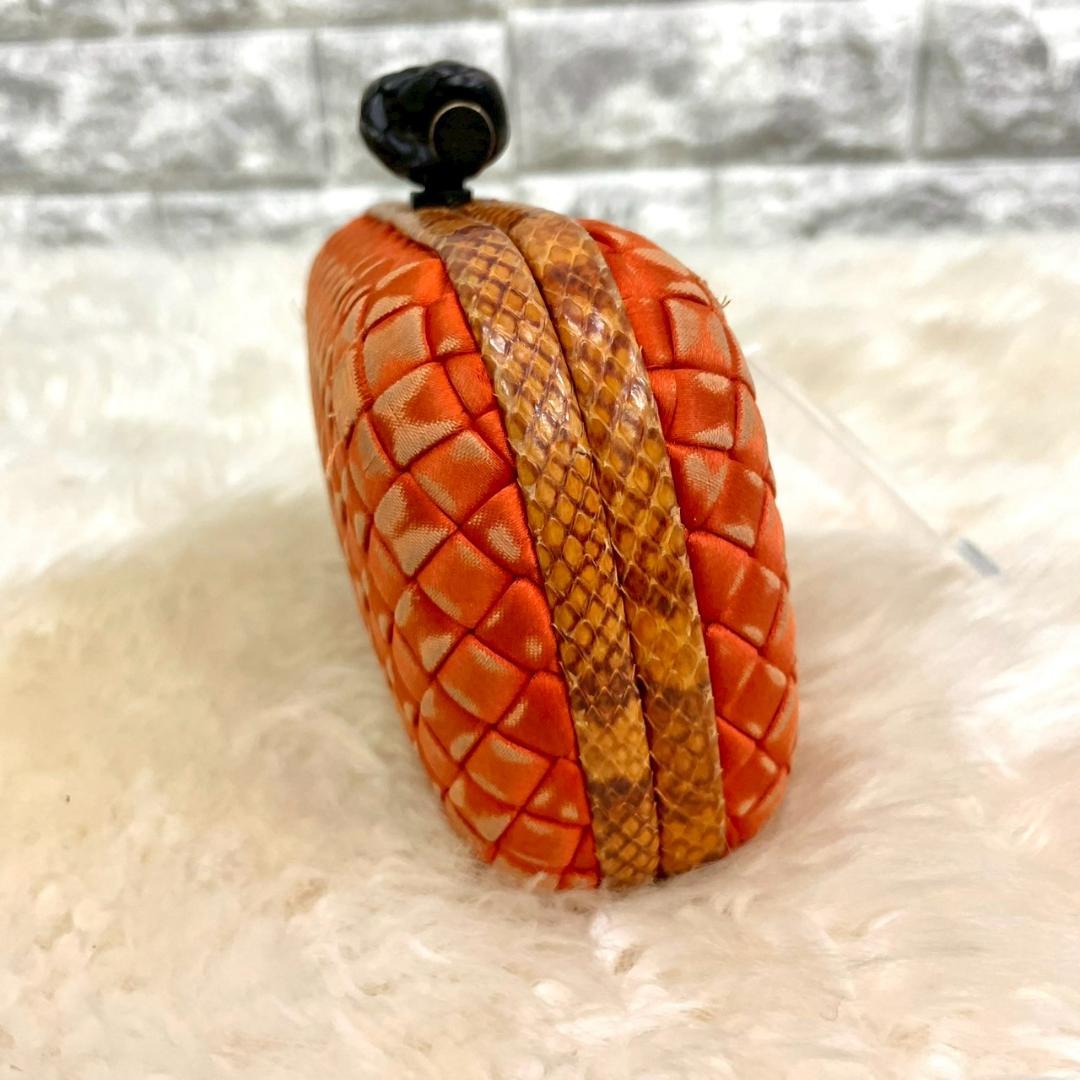 BOTTEGA VENETA　ボッテガ　ノット　クラッチバック　イントレチャート