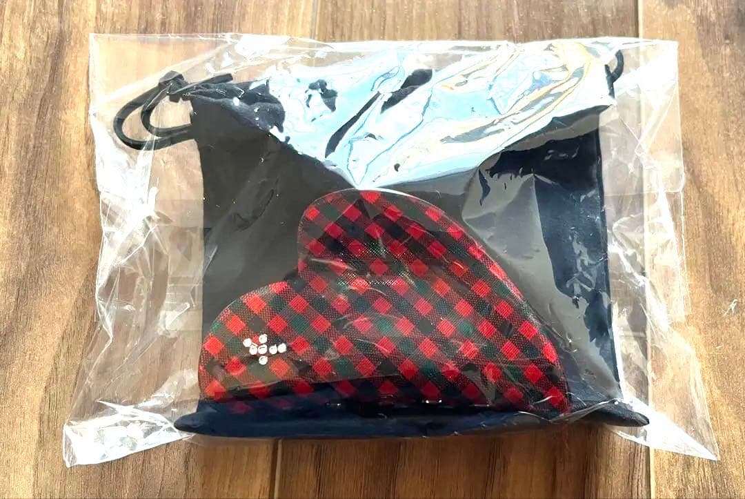 【お値下げ中！】ファミリア ヘアクリップ赤チェック