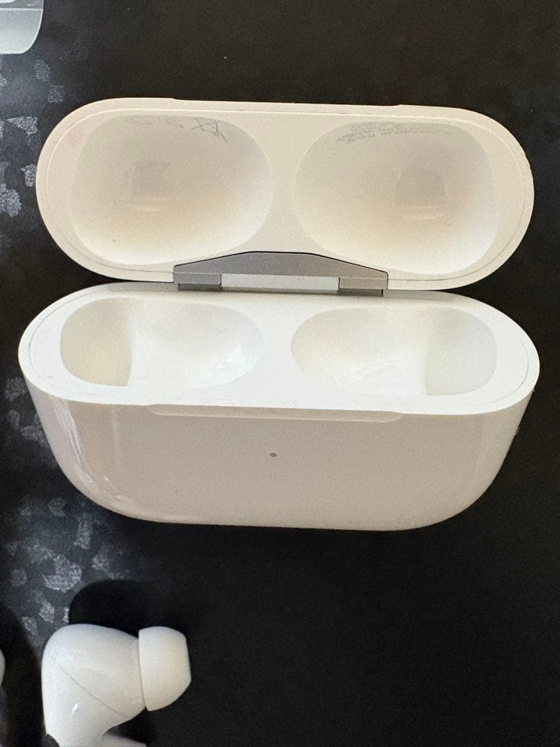 2021 AirPods Pro Apple純正MagSafe充電ケース