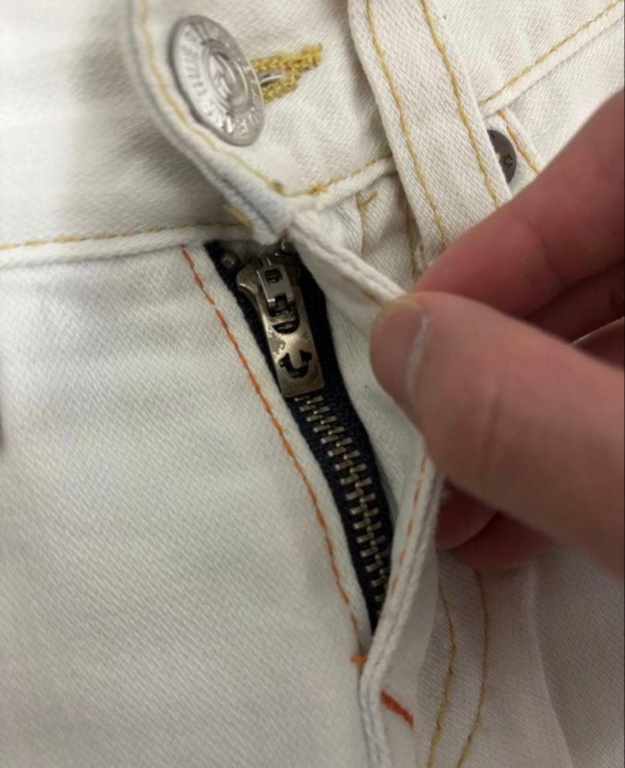 True Religion ホワイトデニム 28