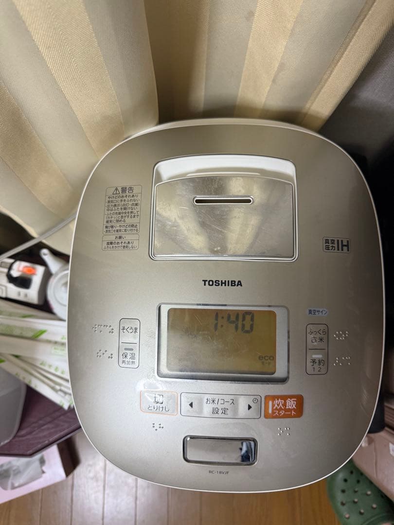 TOSHIBA RC-18VJF 炊飯器