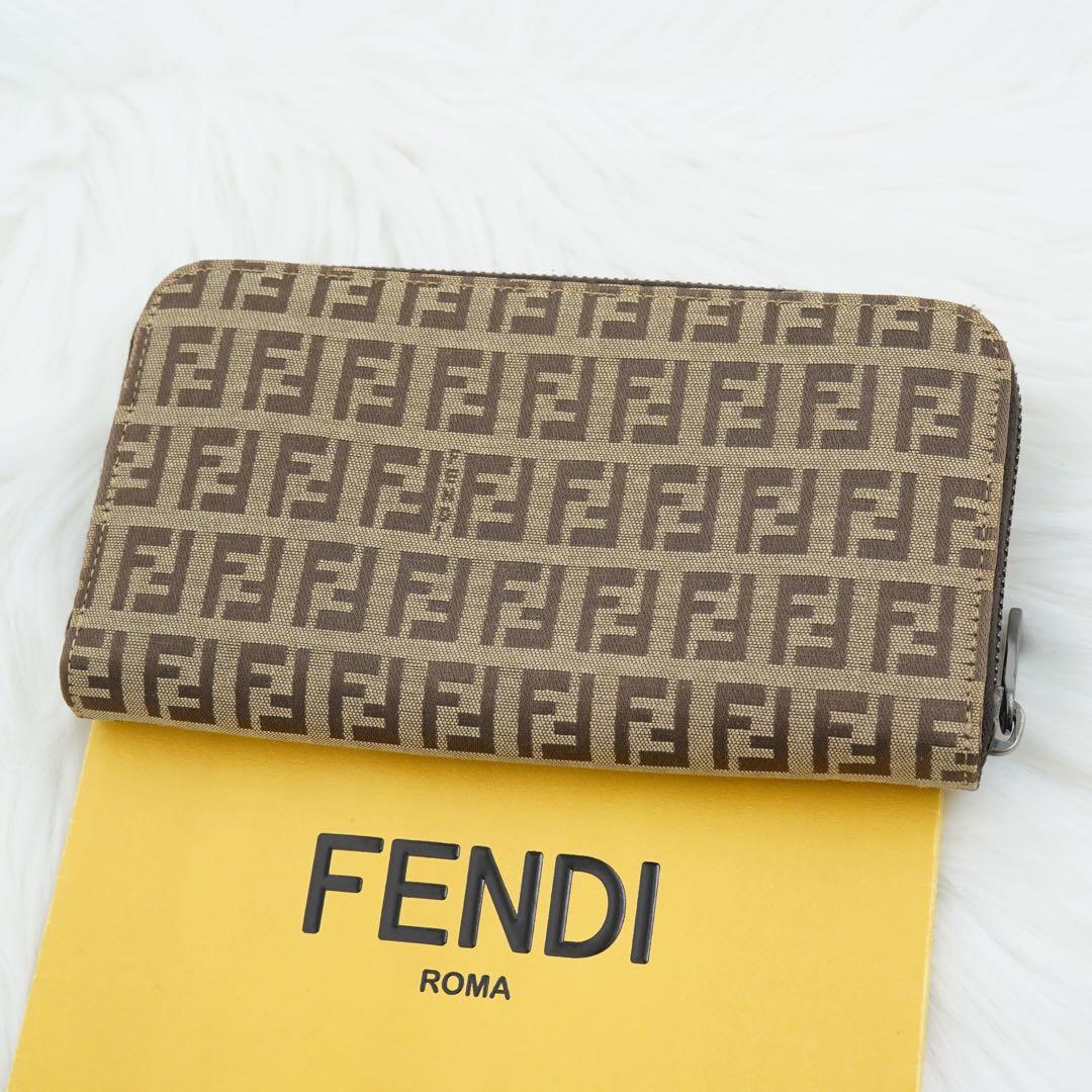 新品同様　FENDI フェンディ　長財布　ズッカ柄　FFロゴ　キャンバス生地