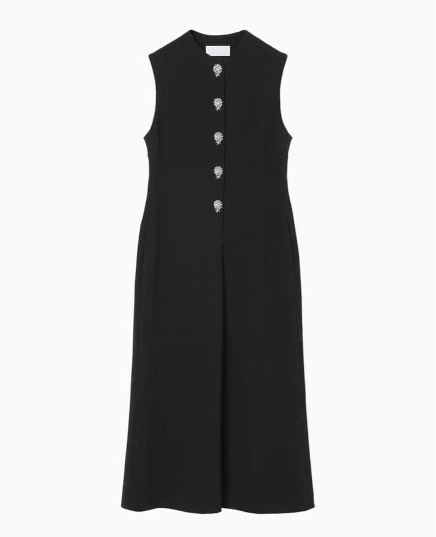 Embroidered Buttonholes スリーブレスドレス