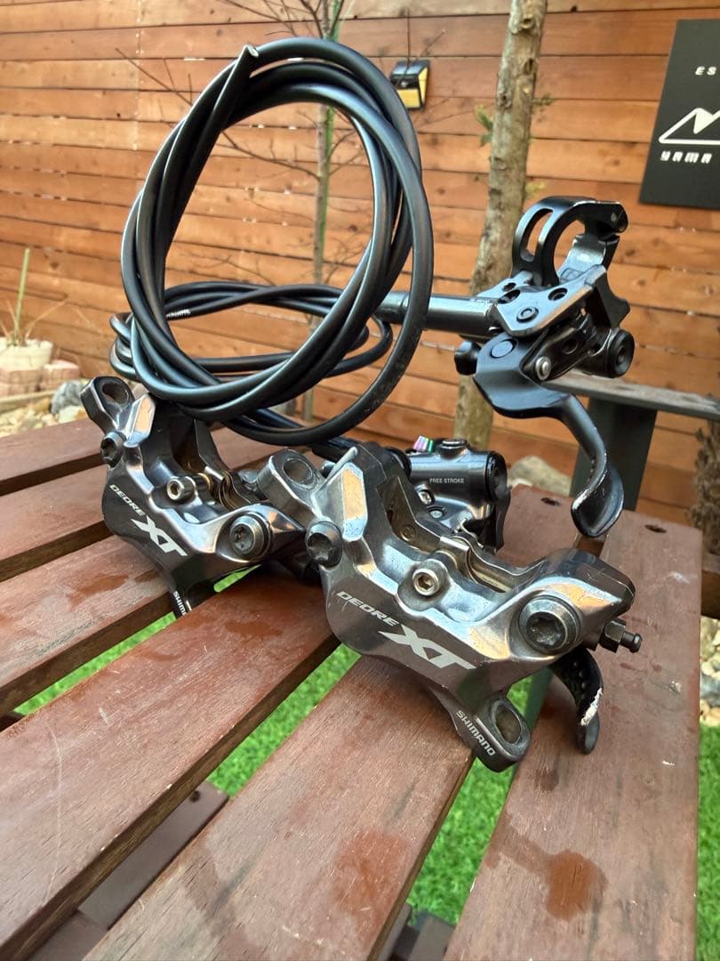 J*o様 Deore XT ブレーキセット シマノ 4ピストン リア＆フロント