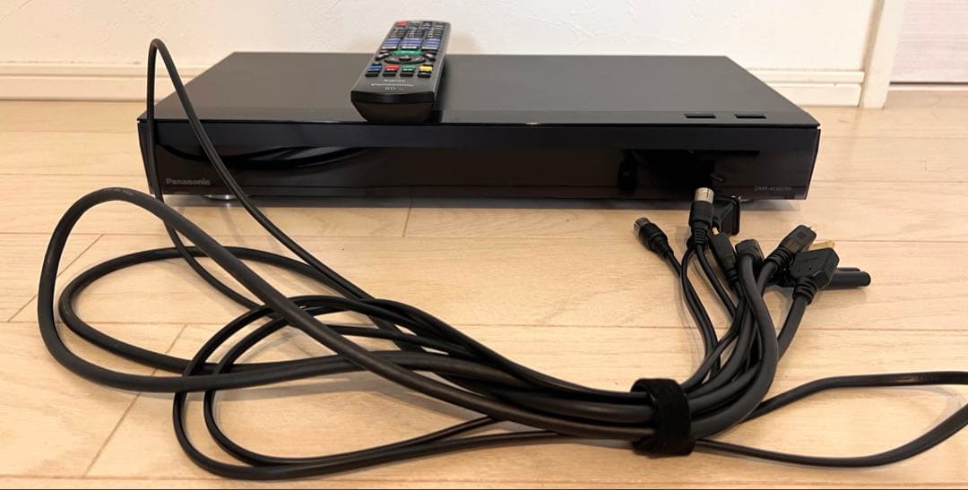 DMR-4CW200 panasonic製ブルーレイレコーダー ブラック