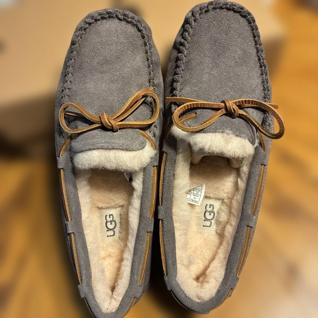UGG ♡新品ダコタ25