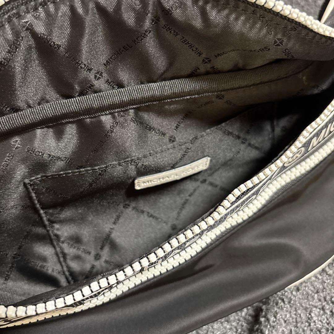 MICHAEL KORS ボディバッグ・ウエストポーチ ブラック