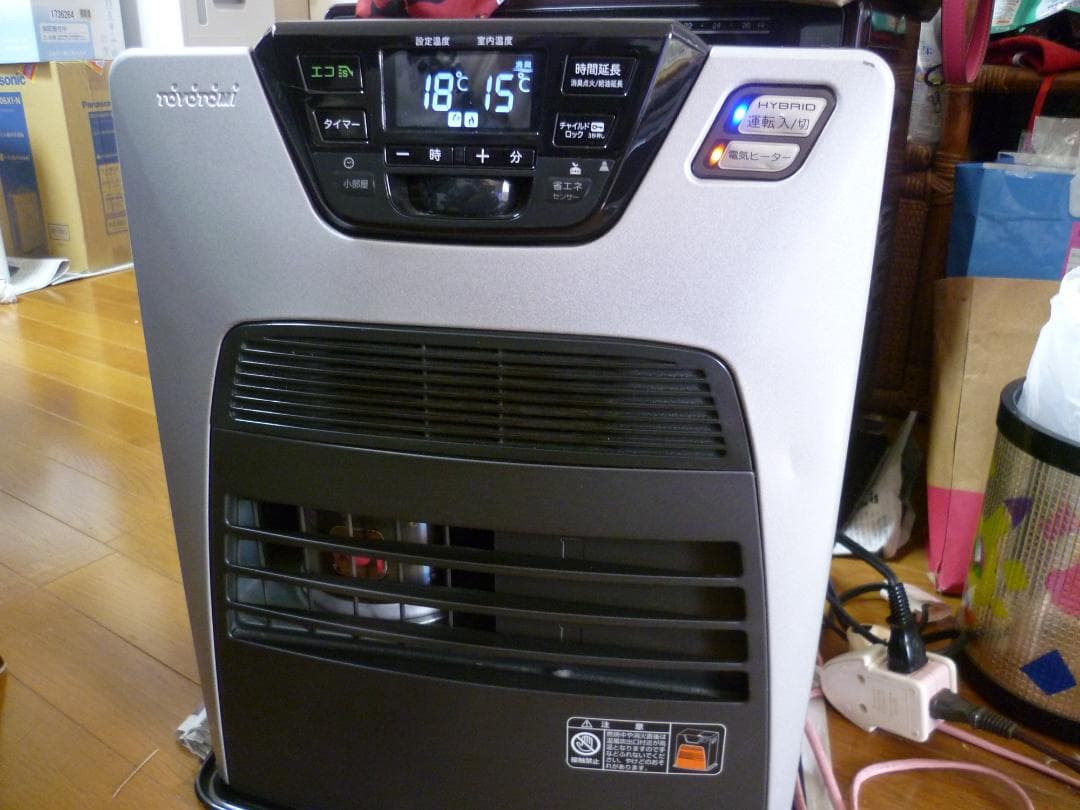 トヨトミ TOYOTOMI LC-SHB40E ハイブリッド石油ファンヒーター