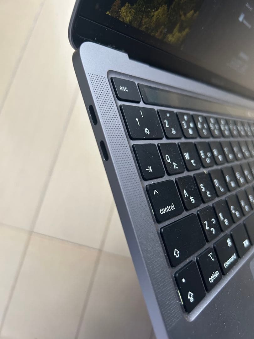 MacBook Pro 2020/M1/13インチ/ 8GB/256GB