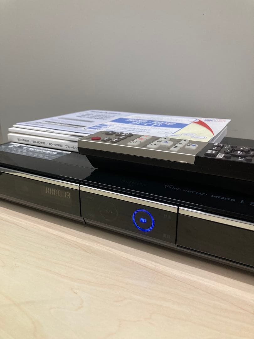 かなり綺麗　1TB リモコンも美品　シャープ　AQUOS BD-HDW 80