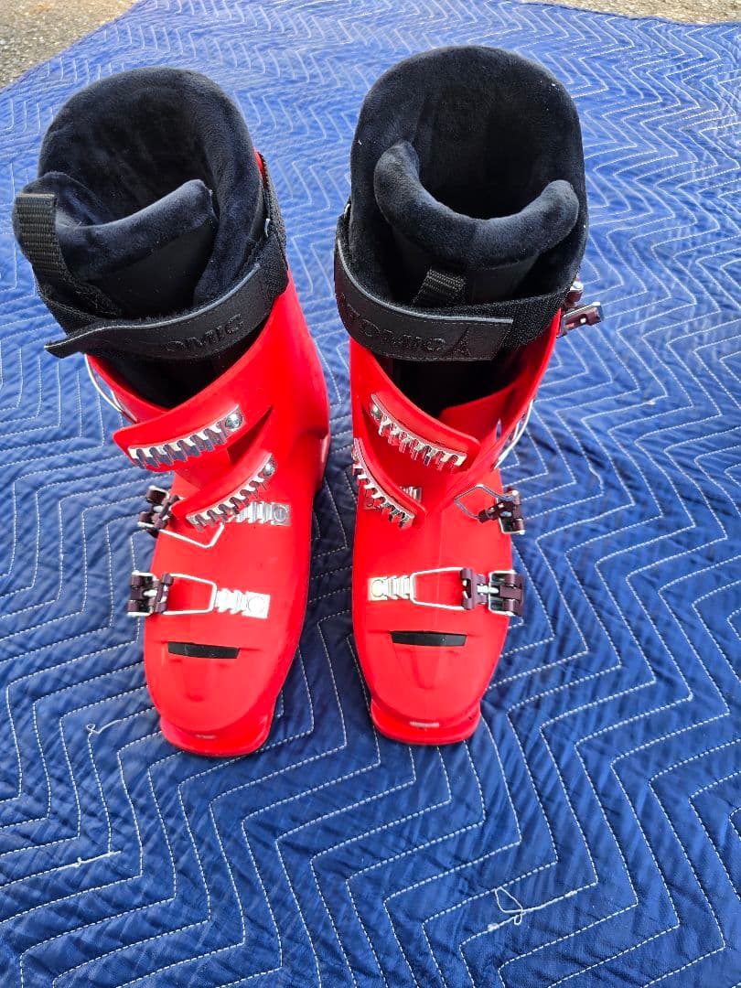 ATOMIC REDSTER 子ども用スキー ブーツ