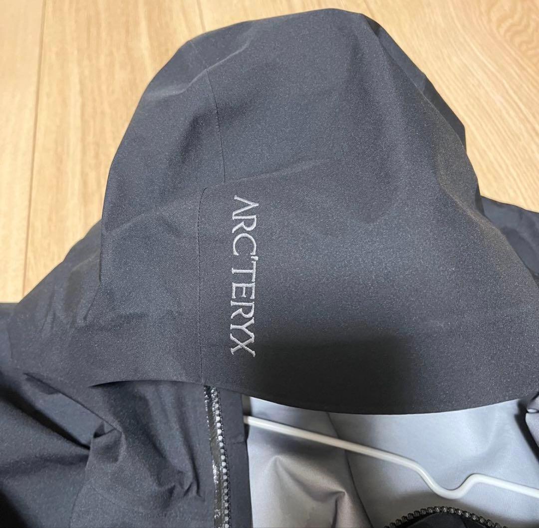 【極美品】アークテリクスベータジャケット　Mサイズ