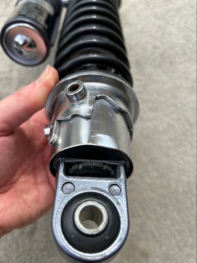 ゼファー400 リアサス　純正 Kawasaki サスペンション 2個セット