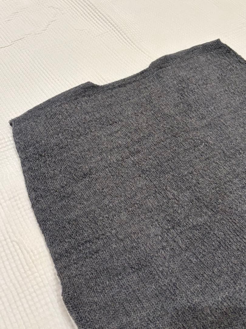 大法紡績有限会社　ねこベスト　ウール　100%