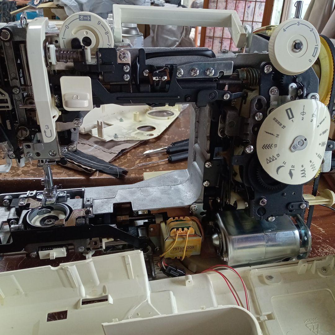 ジャノメ電子ミシン本体　分解メンテナンス済み　フットコントローラー付き